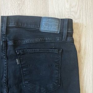 Levi’s 311 Shaping Skinny Jeans